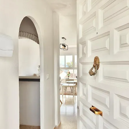 Open Seas Apt; Infinite Sea Views In Riviera