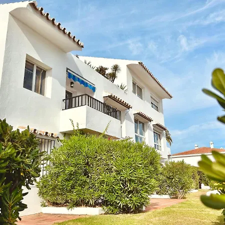 Open Seas Apt; Infinite Sea Views In Riviera *