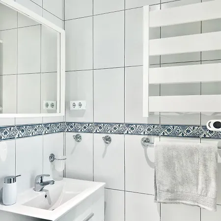 Open Seas Apt; Infinite Sea Views In Riviera Appartement *